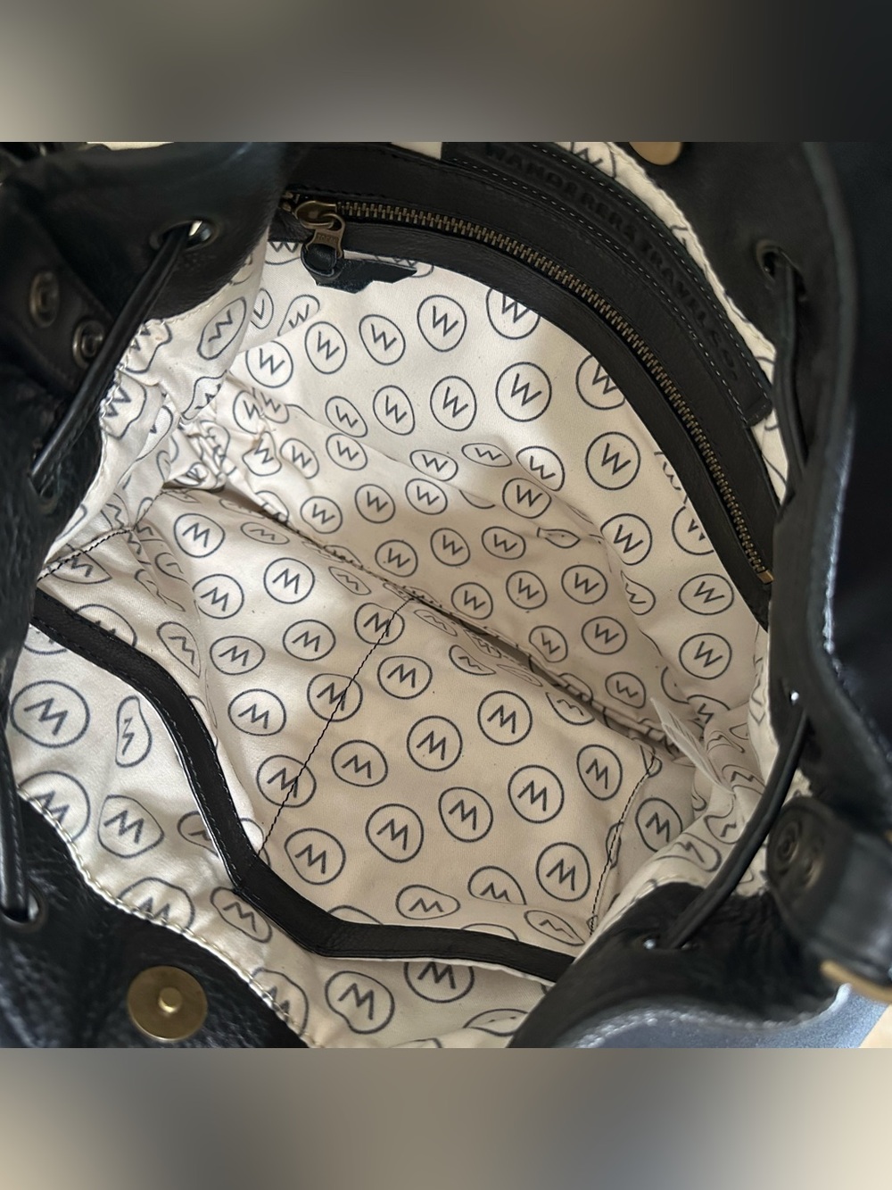 Black Leather Drawstring Shoulder Bag - Picture 8 of 9